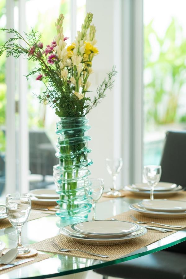 Villa Maya Seminyak Екстериор снимка
